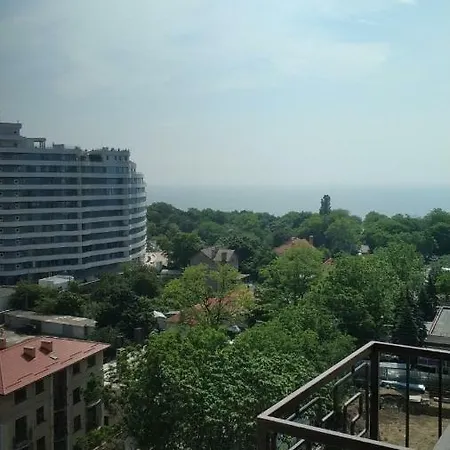 Sea Breeze Апартаменты *